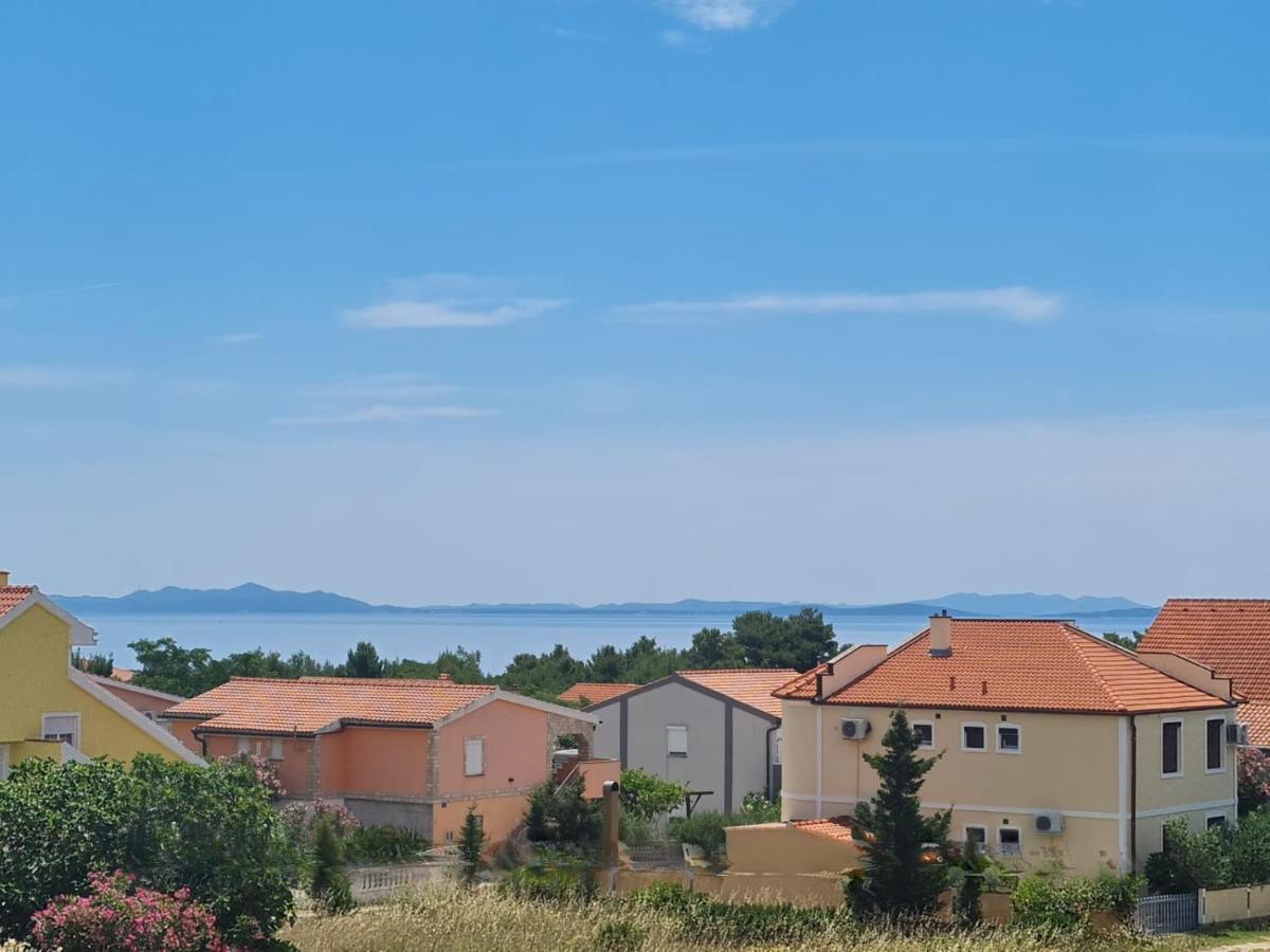 Villa Mena Vir Exterior photo